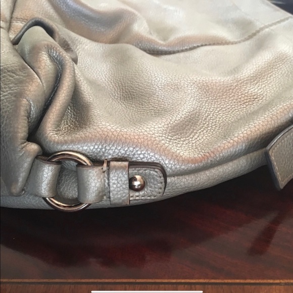 Coach cream/gray/silver shoulder purse - Picture 5 of 7